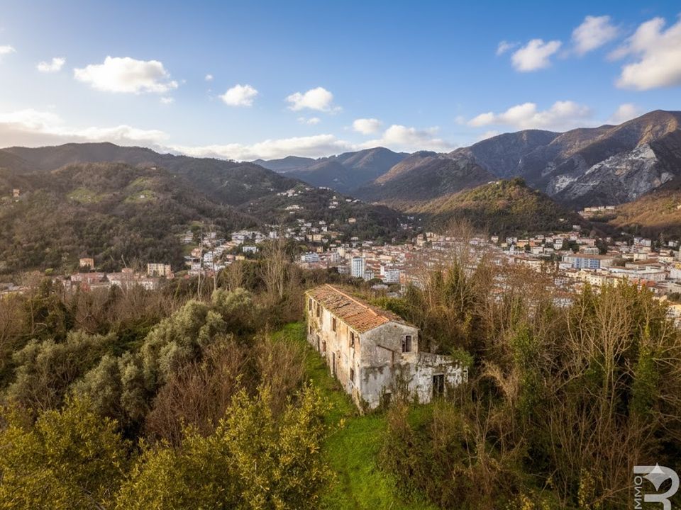 Landejendom i Carrara, Massa and Carrara - foto 3